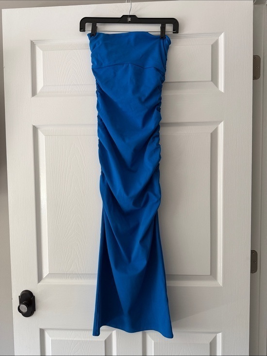 Astr Dresses & Skirts - NWOT Astr Bright Blue Strapless Dress Size XS